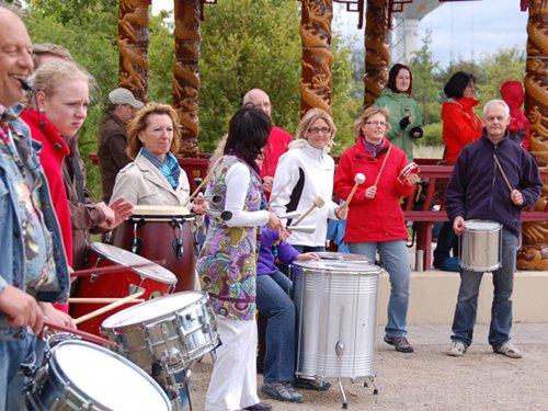 Samba, schlagzeugunterricht , trommelkurse, schlagzeug lernen, ferienkurse, trommelworkshops, drums, percussion, schlagzeugschule, trommelunterricht, trommelgruppen, ferienaktionen, leichlingen, leverkusen, langenfeld, wermelskirchen, burscheid, kinder, jugendliche, erwachsene,  schlagzeug, conga, djembe, cajon, bongos, rhythmus, unterricht, afrikanisches trommeln, bodypercussion